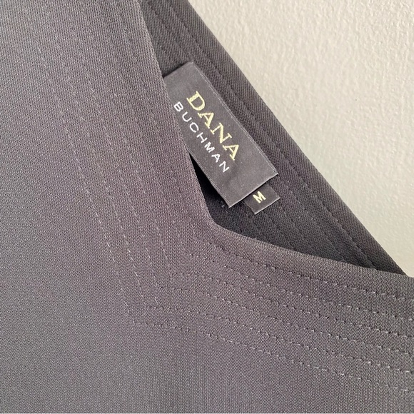 Dana Buchman Cap Sleeve Black Top Size Medium - Picture 2 of 5